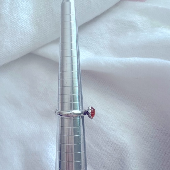 Stunning Sterling Silver ring with an Amber Stone. Size 7. - Picture 11 of 12